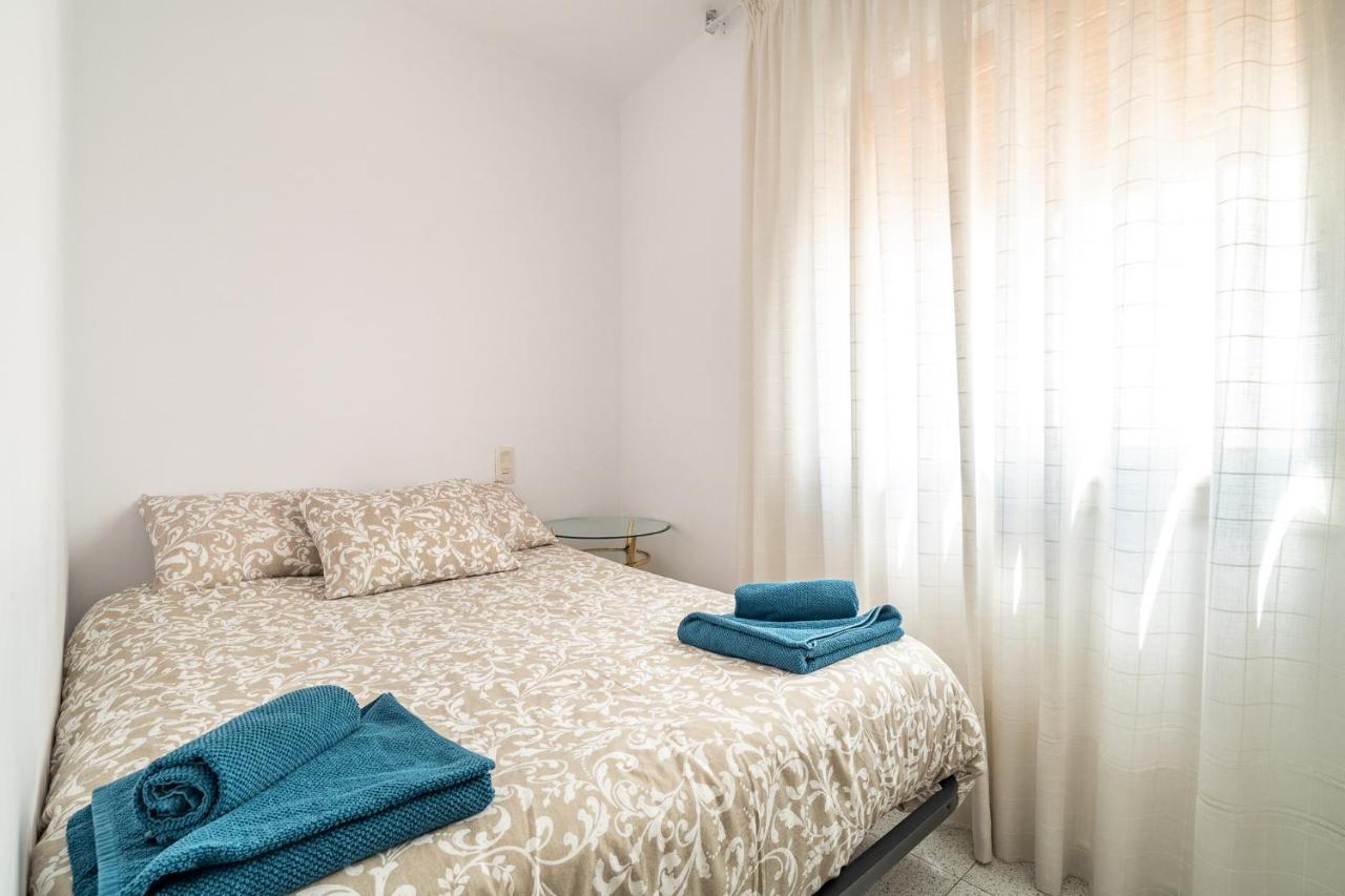 Barca 1 Apartman Sant Adrià de Besòs Kültér fotó