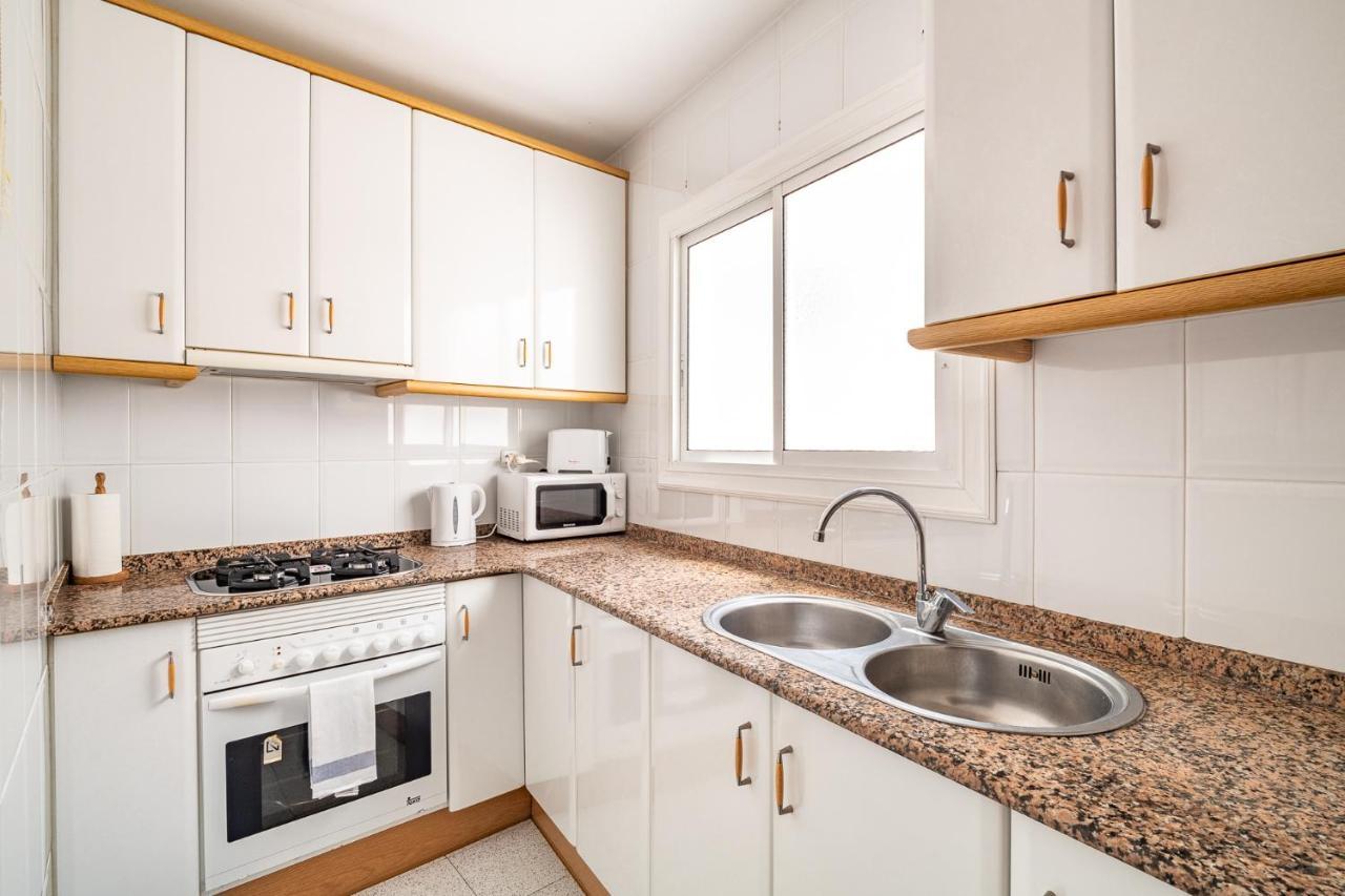 Barca 1 Apartman Sant Adrià de Besòs Kültér fotó