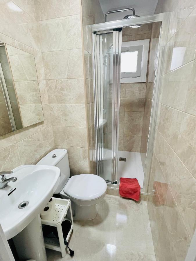 Barca 1 Apartman Sant Adrià de Besòs Kültér fotó